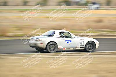 media/Jan-26-2025-CalClub SCCA (Sun) [[cfcea7df88]]/Group 4/Race/